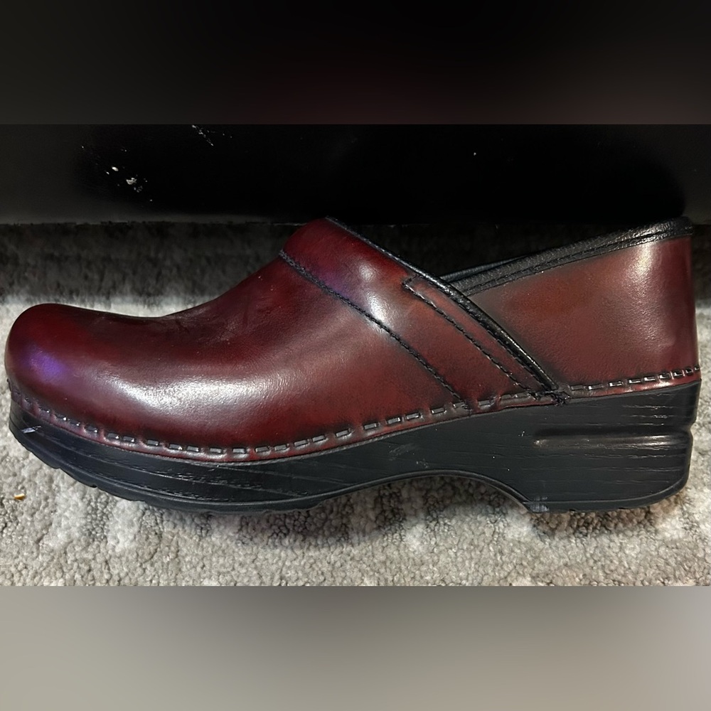 Dansko clogs excellent condition!